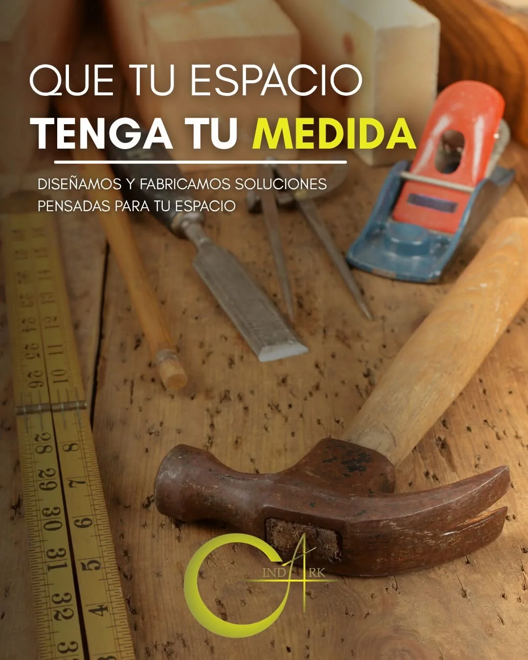 Herramientas de carpintería y trabajo de fabricación a medida